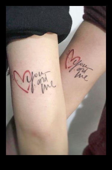 Legături simbolice Tatuaje de cuplu care celebrează dragostea eternă 4 Legături simbolice: tatuaje de cuplu care celebrează dragostea eternă