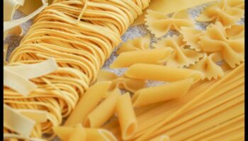 Cronici pentru garnituri: explorați o lume a deliciilor culinare